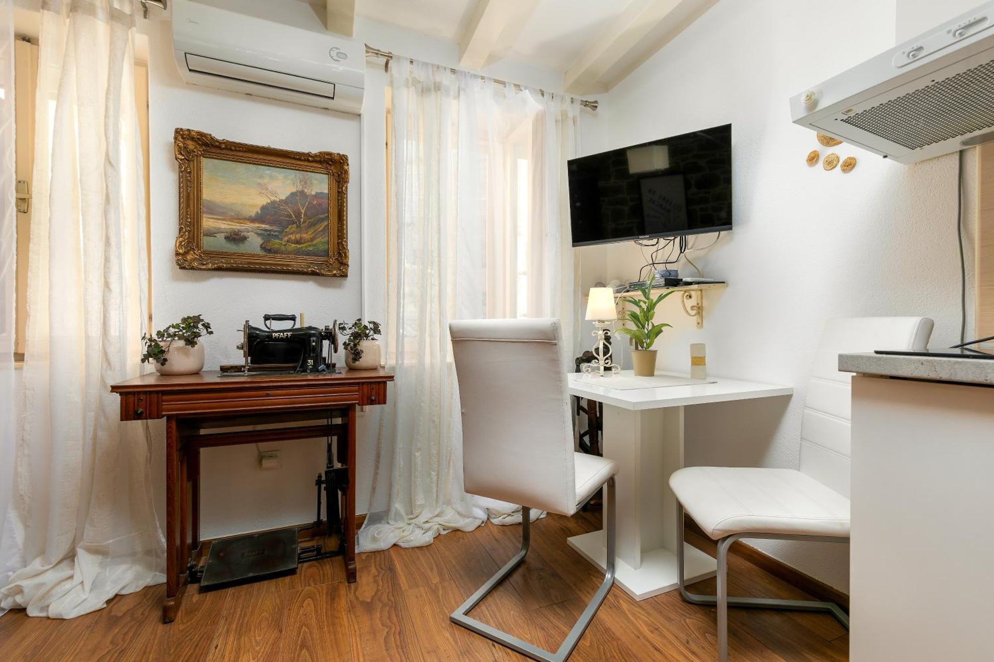 Duplex Apartment Camelia In Charming Old Town Rovinj Dış mekan fotoğraf
