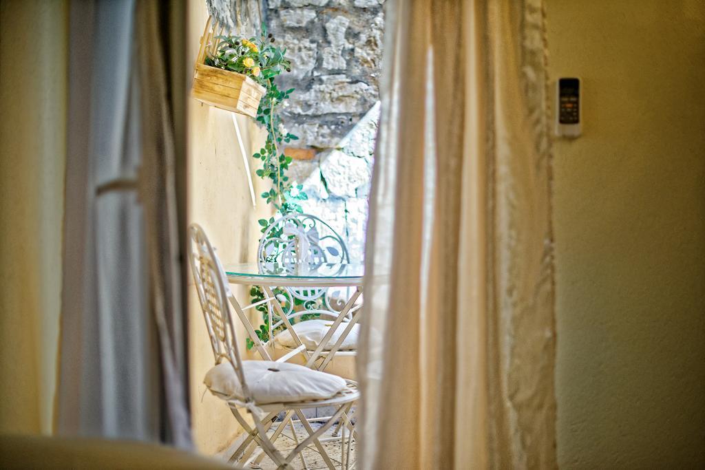Duplex Apartment Camelia In Charming Old Town Rovinj Dış mekan fotoğraf